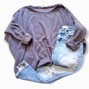 3•$15 Fantasic Fawn Oversized batwing Sweater